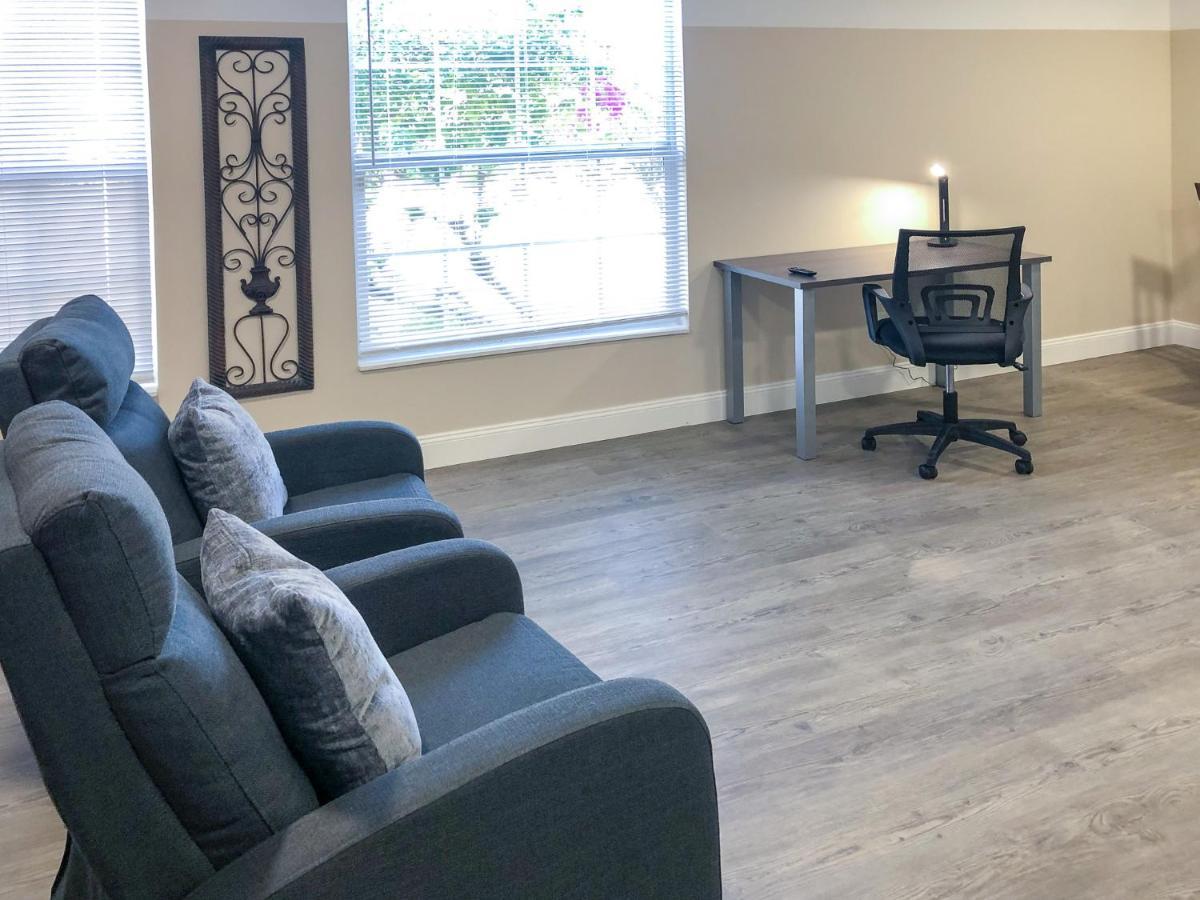 Lazy Cuckoo Inn - Sleek And Stylish Studio Apartments Fort Myers Beach Exterior foto